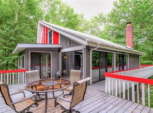 8 Hemlock Ct, Woodridge, NY 12789