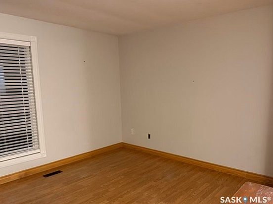 4th image of 905 Gambetta Street
