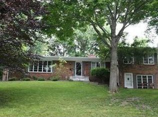 2530 Fishinger Rd, Columbus, OH 43220