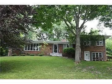 2530 Fishinger Rd photo 1