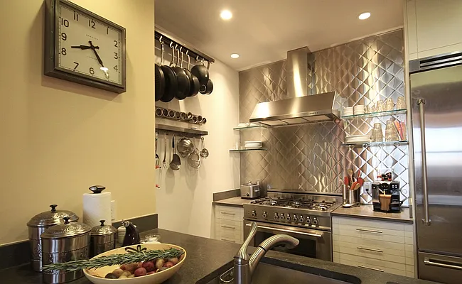 Sold by Corcoran | media 4