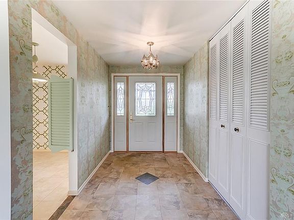 3rd image of 1413 Edenwood Dr