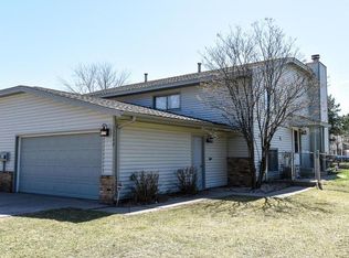 13449 Timber Crest Dr, Maple Grove, MN 55311