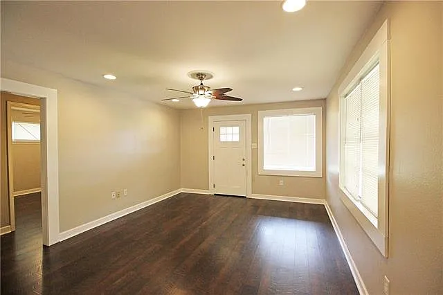 1308 Hudson St — Photo 4
