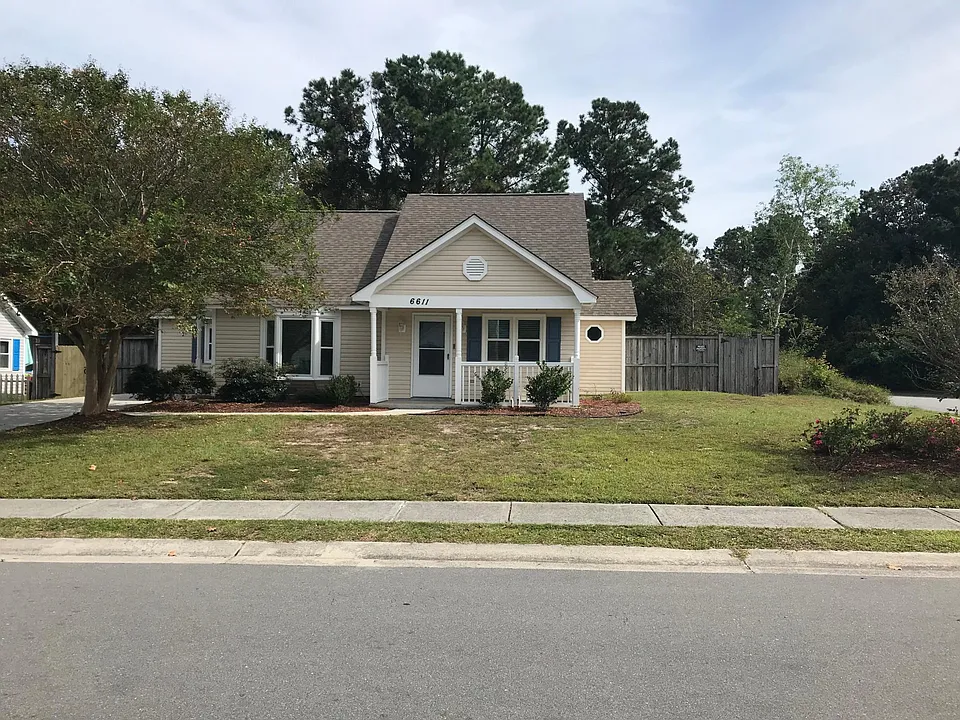 6611 Red Bay Ct