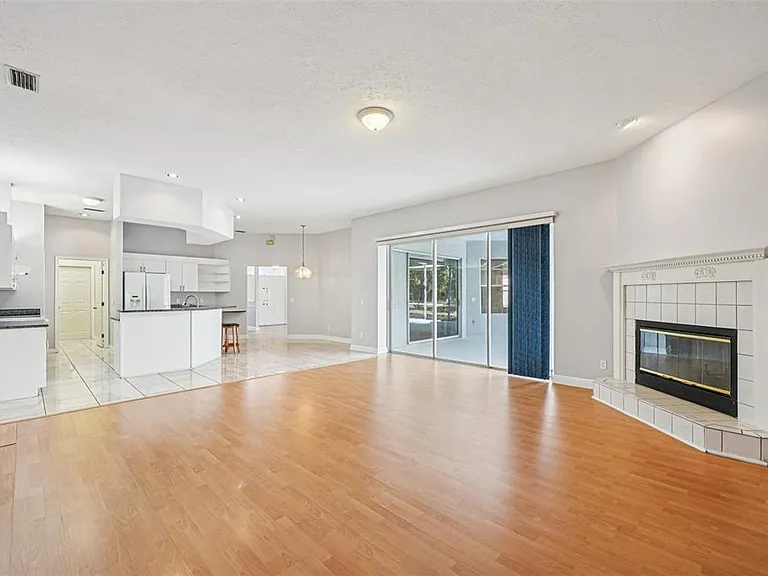 918 Academy Dr — Photo 16