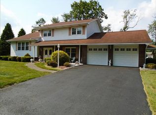 1170 Greenleaf Dr, Bethlehem, PA
