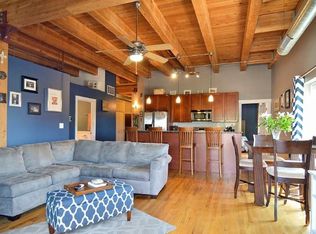 500 N Damen Ave APT 401, Chicago, IL 60622