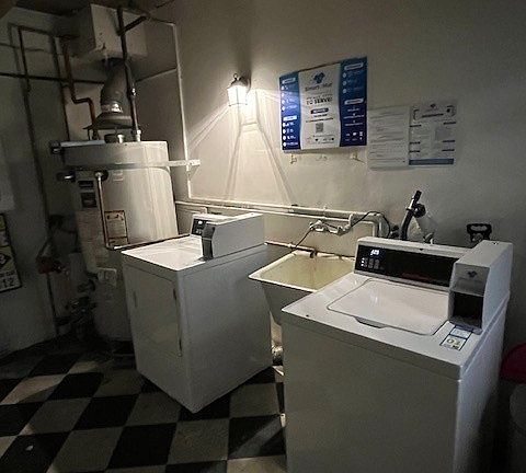 5th image of 136 N Hamilton Dr APT 6