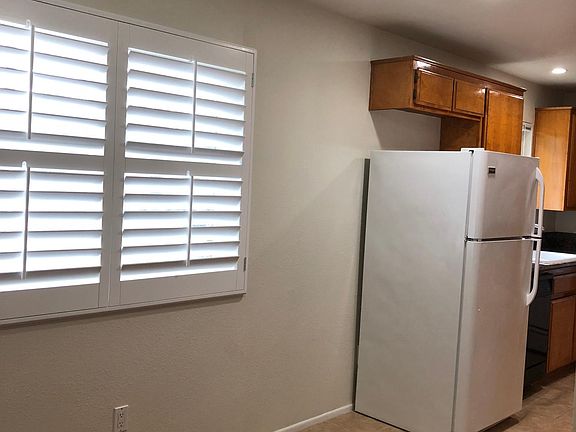 4th image of 3807 Albright Ave