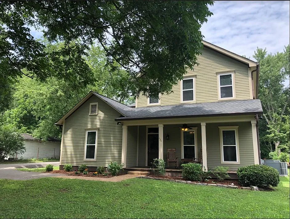 121 Old Liberty Pike — Photo 1