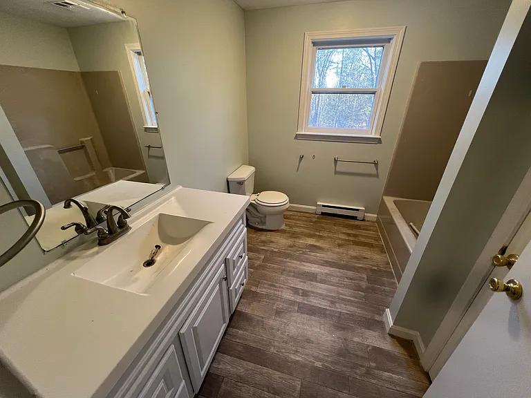 5 Nichols Ave #R — Photo 8