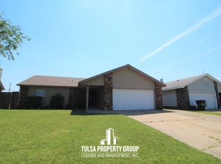 8517 N 121st Ave E, Owasso, OK 74055