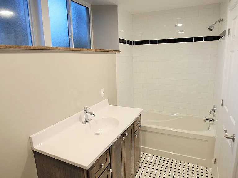 107C Hearn Ave #C — Photo 13