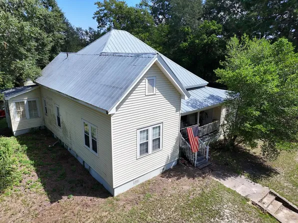 222 3rd Ave SW, Cairo, GA 39828