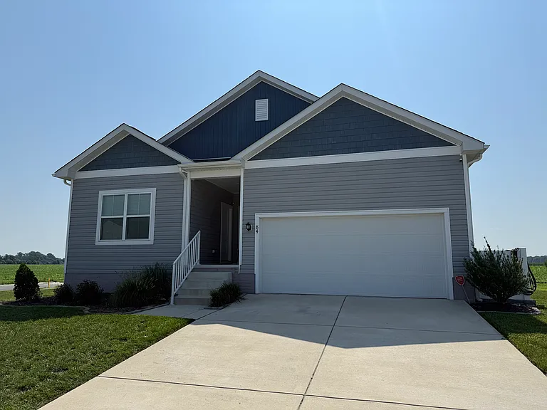 84 Pontoon Dr — Photo 2