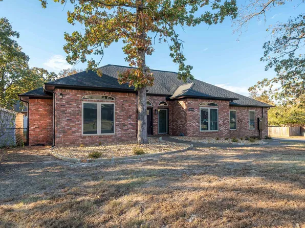2534 Marion Anderson Rd, Hot Springs, AR 71913