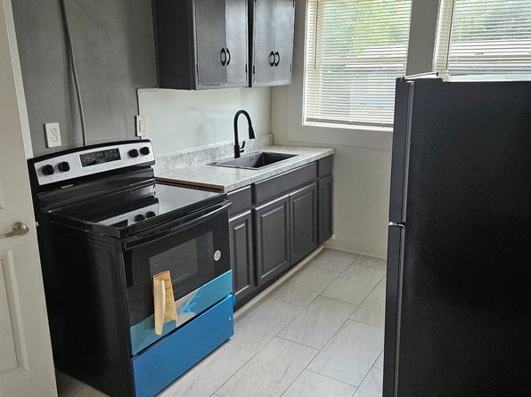 2701 Pike Rd APT C
