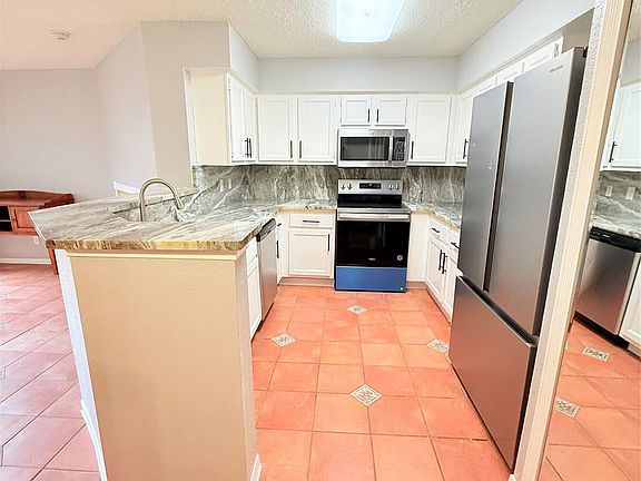 5th image of 2300 Old Spanish Trl APT 1118