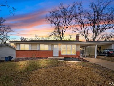 12 Lennox Ter, Maryland Heights, MO, 63043