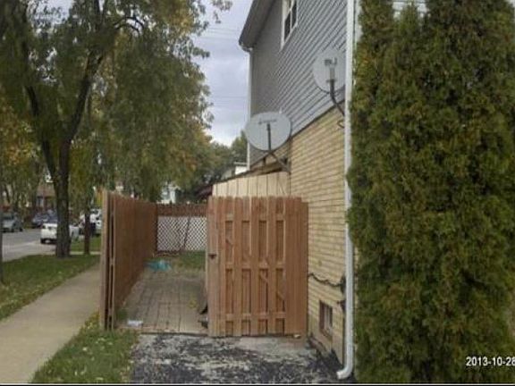 5th image of 9038 W Church St