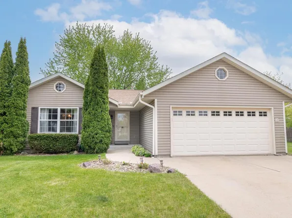1321 E Maass DRIVE, Oak Creek, WI 53154