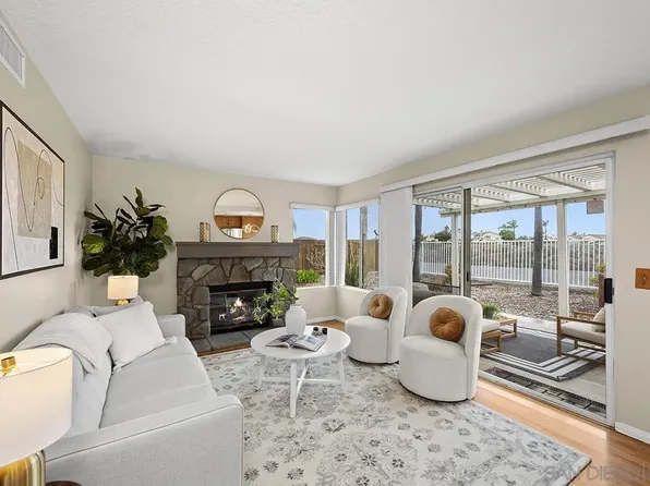 10745 Glendover Ln, San Diego, CA 92126