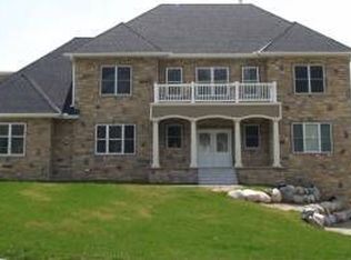 6847 Alpine Trl, Eden Prairie, MN 55346