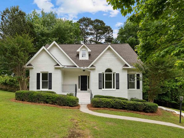 7541 Carriage Cv, Trussville, AL 35173
