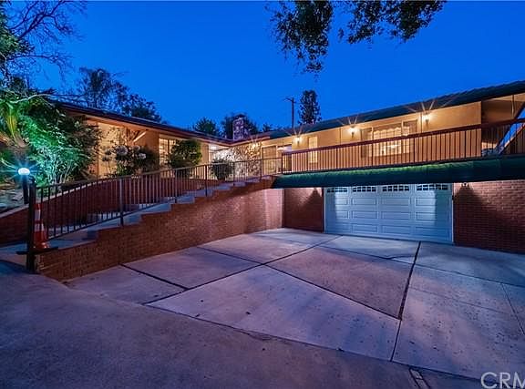 2nd image of 19643 E Golden Bough Dr