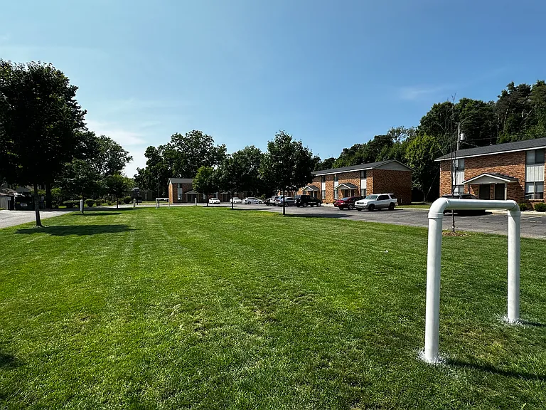 Pine Forest Apartments and Townhomes — Photo 7