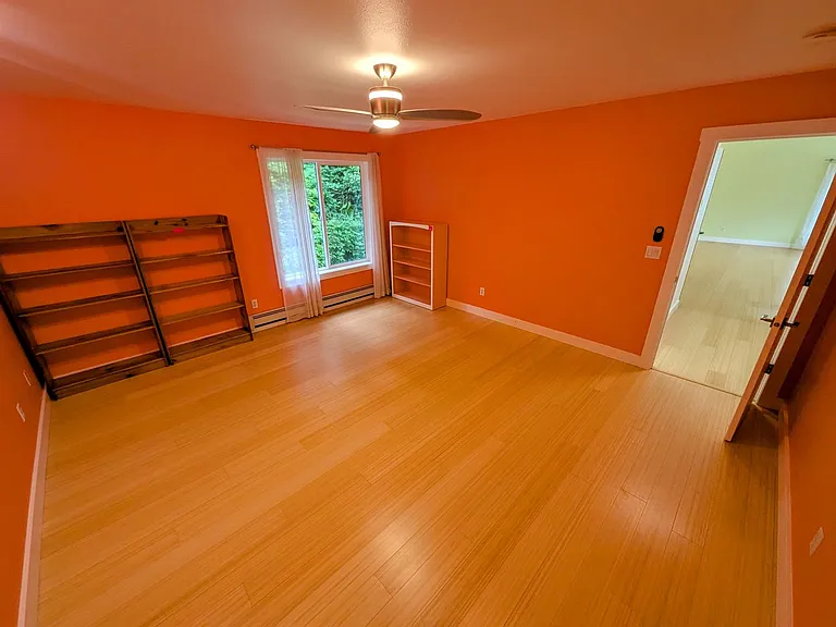 2981 Foster Ave — Photo 16