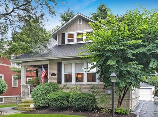 118 S Mitchell Ave, Arlington Heights, IL 60005