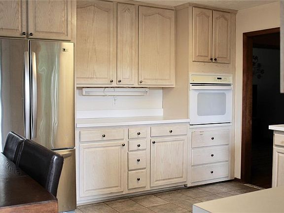 4th image of 2713 Peachtree Pl