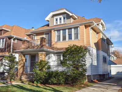 2002 N 58th St, Milwaukee, WI, 53208