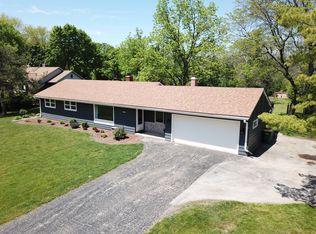 1704 W El Rancho Dr, Mequon, WI 53092