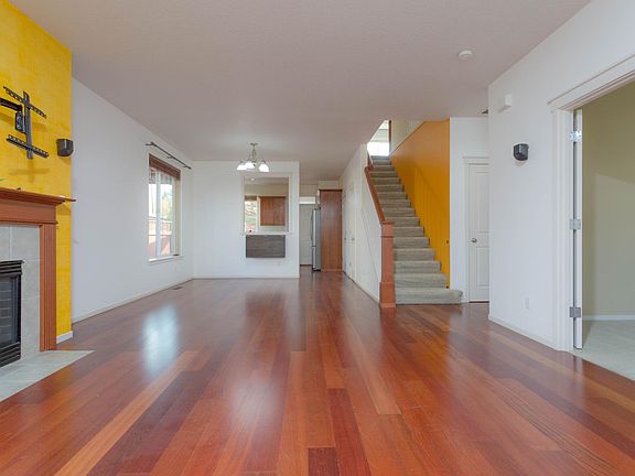 2nd image of 576 NE 61st Pl