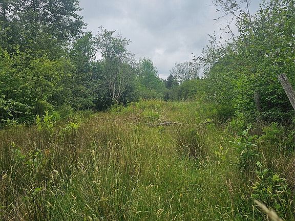 2nd image of 565 Oyler Road