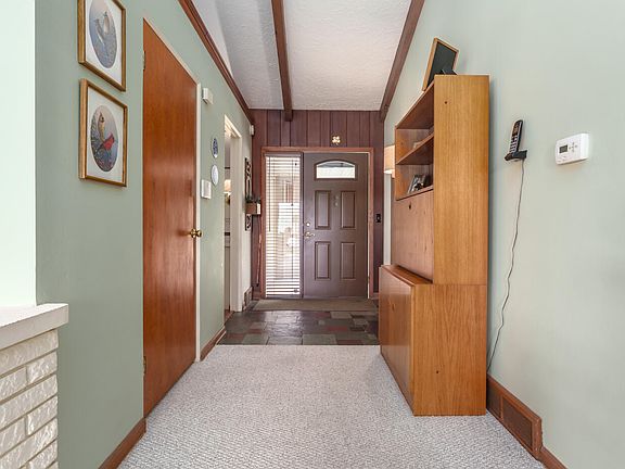 4th image of 3304 Lake Hill Dr