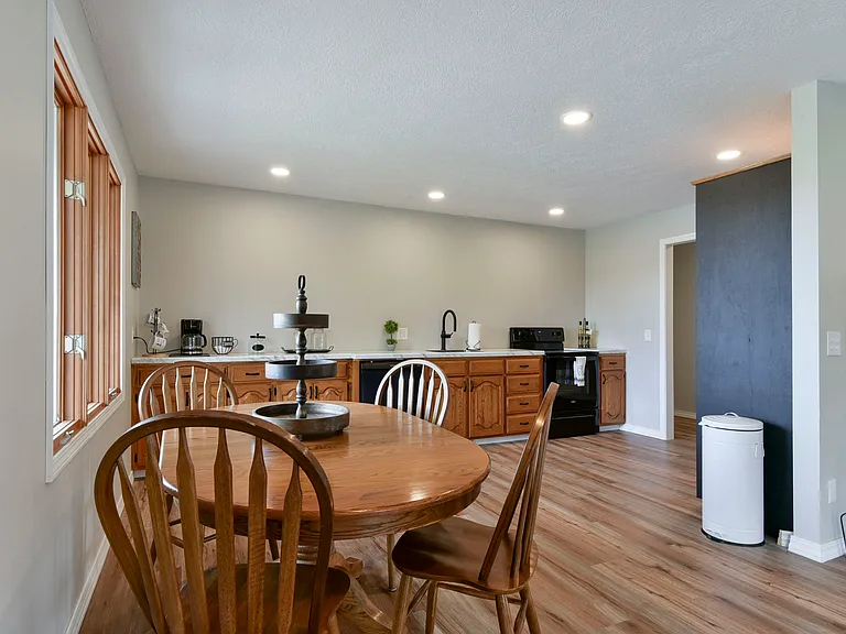 350 Campbell Point Rd #1 — Photo 6