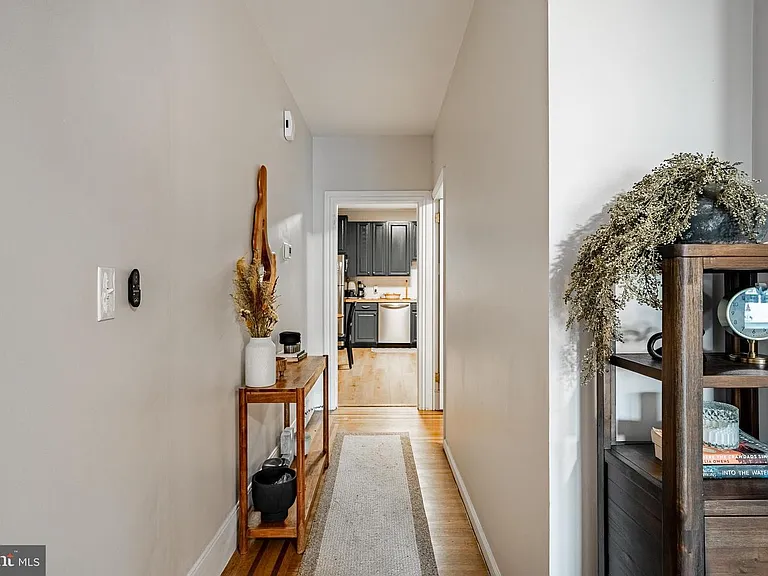 314 Walnut St #1 — Photo 4
