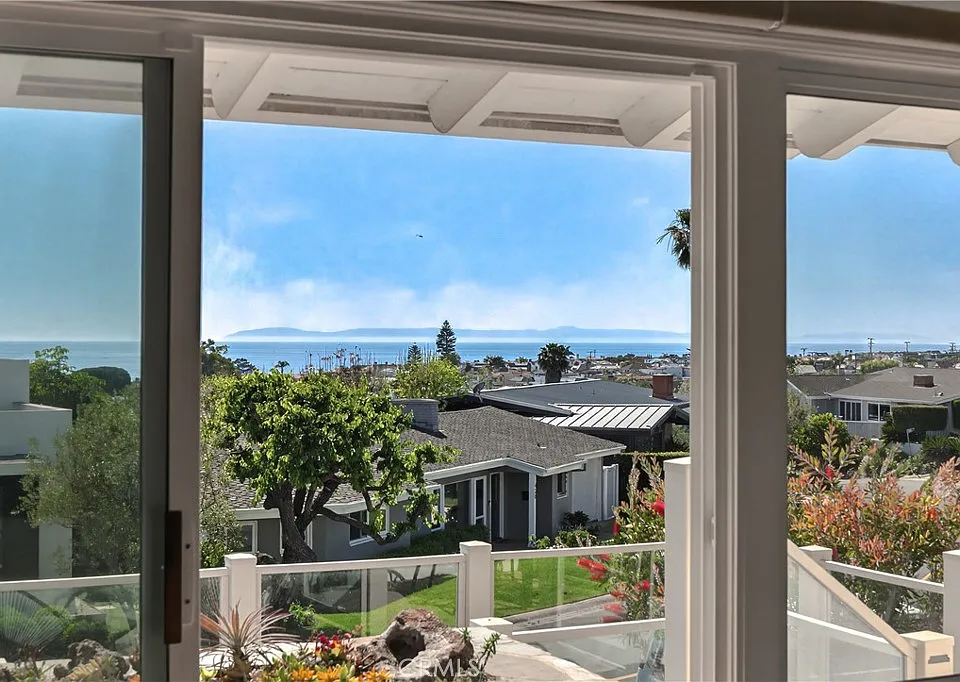 428 Cabrillo Ter