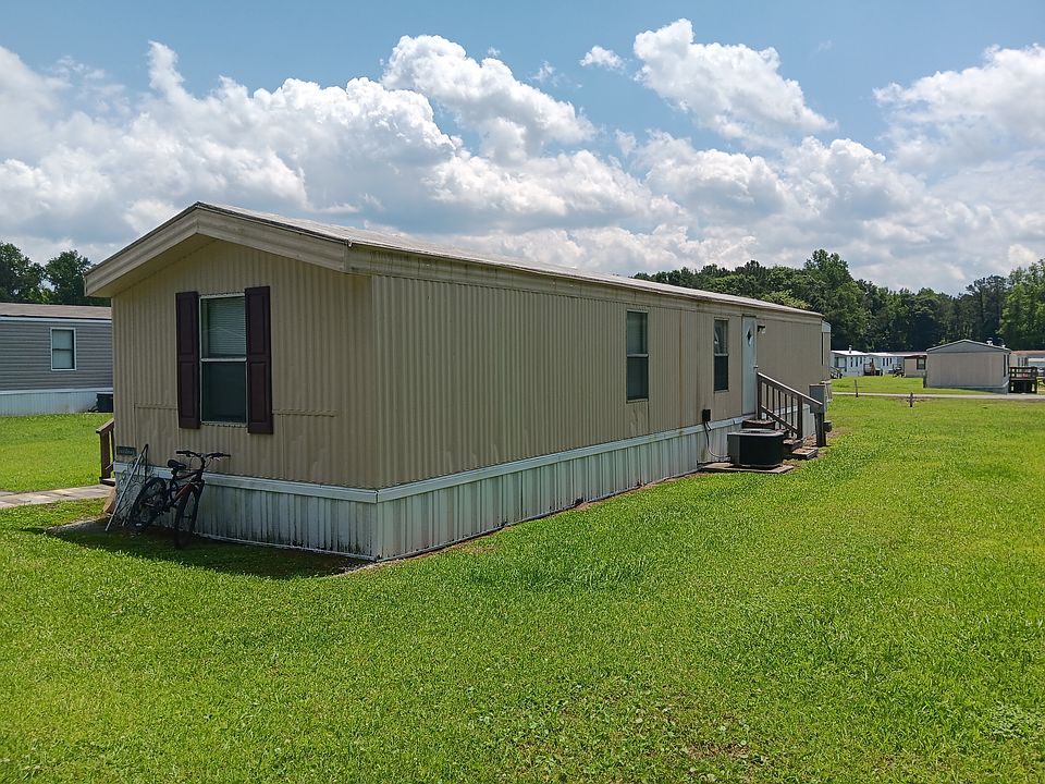 2nd image of 3125 Burgaw Hwy #11