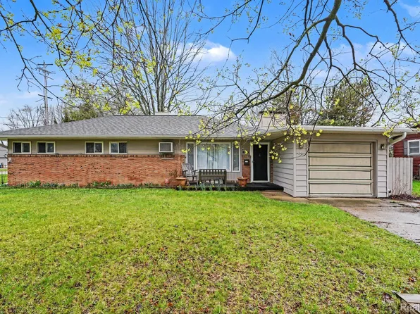 603 E Chelsea Cir, Davison, MI 48423