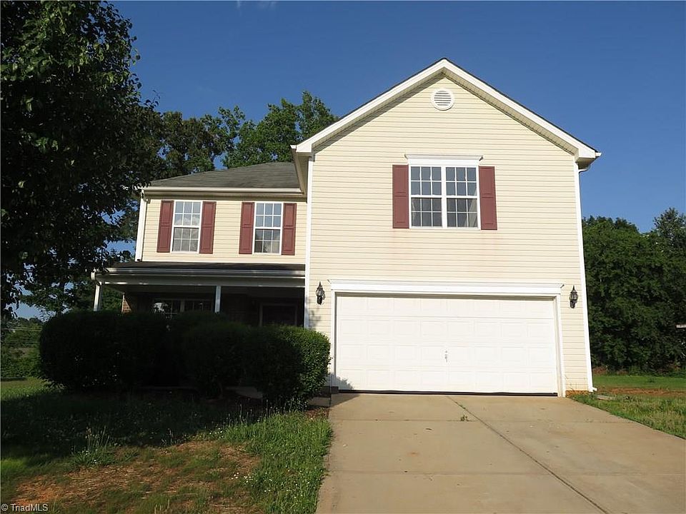 1st image of 711 Audrey Ln