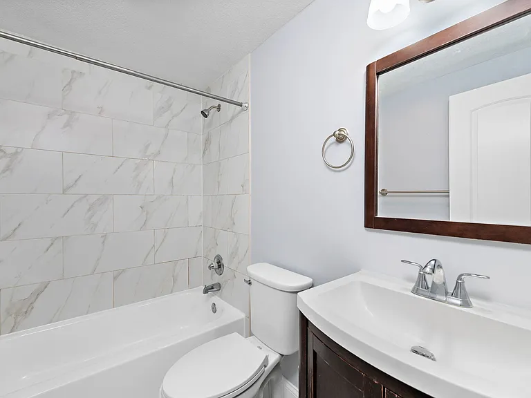 4544 Summit St — Photo 112