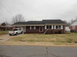810 E Walnut St, Mayfield, KY 42066