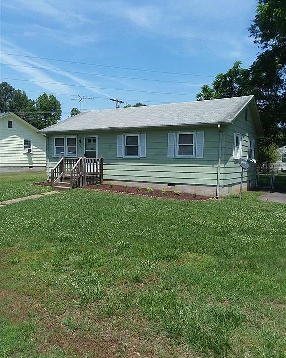 1st image of 457 Hill Ave