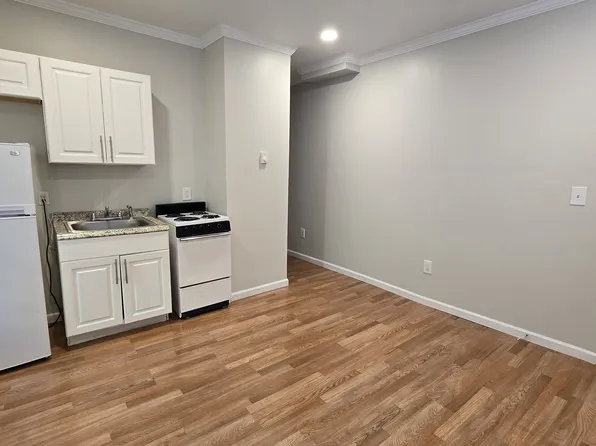738 Savin Ave, West Haven, CT