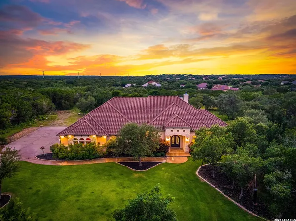 2573 BEAVER LN, New Braunfels, TX 78132